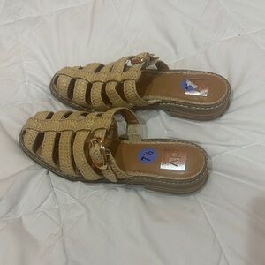 NEW Dolce Vita Beige Woven Sandals size 7M
